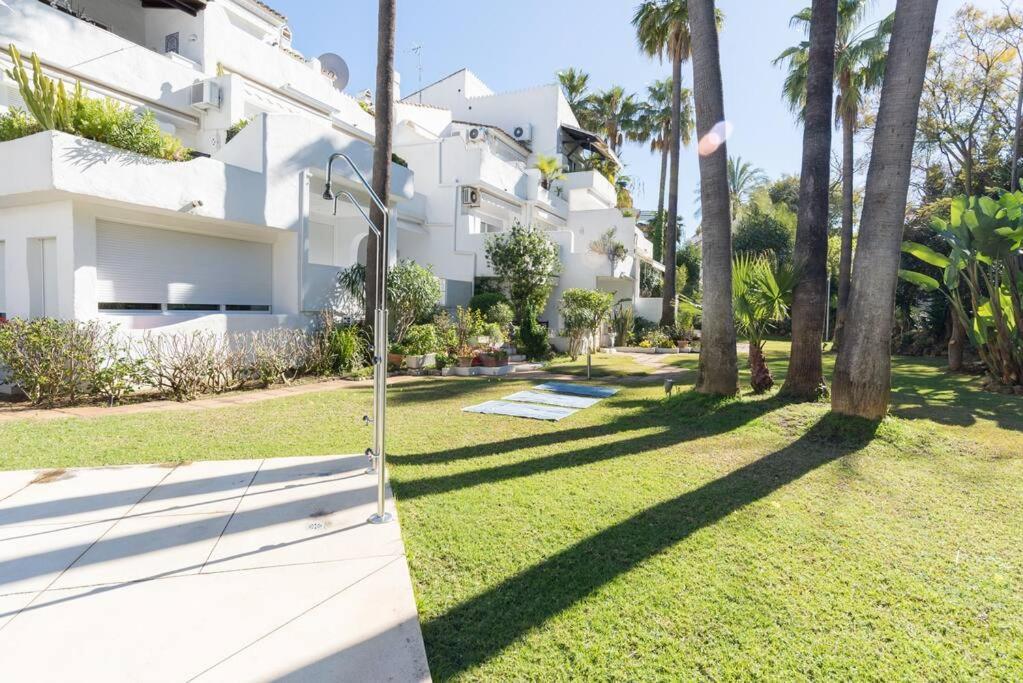 Incredible Luxury Location In Puerto Banus For Families Apartament Marbella
