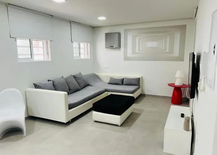 Incredible Luxury Location In Puerto Banus Beach For Families